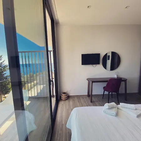 Summer Wine Boutique Apartamento Dhërmi