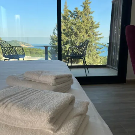 Summer Wine Boutique Apartment *