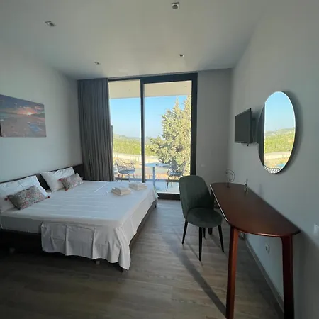 Summer Wine Boutique * ديرمي