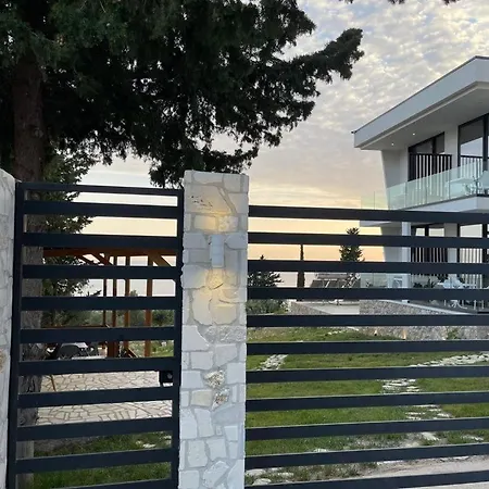 Апартаменты Summer Wine Boutique