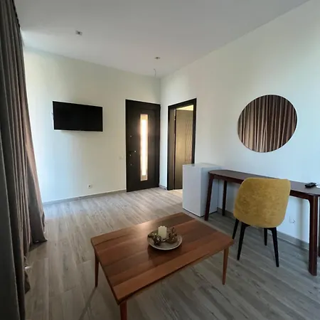 Summer Wine Boutique * Дхерми