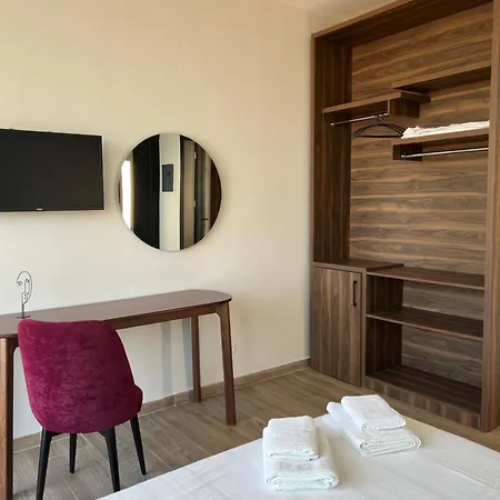 Summer Wine Boutique Апартаменты *