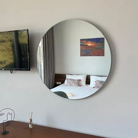 Summer Wine Boutique Дхерми