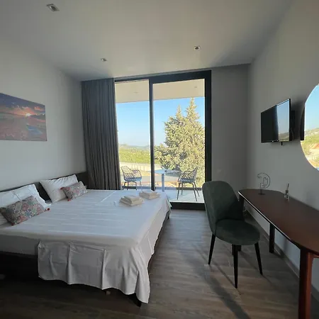 Summer Wine Boutique